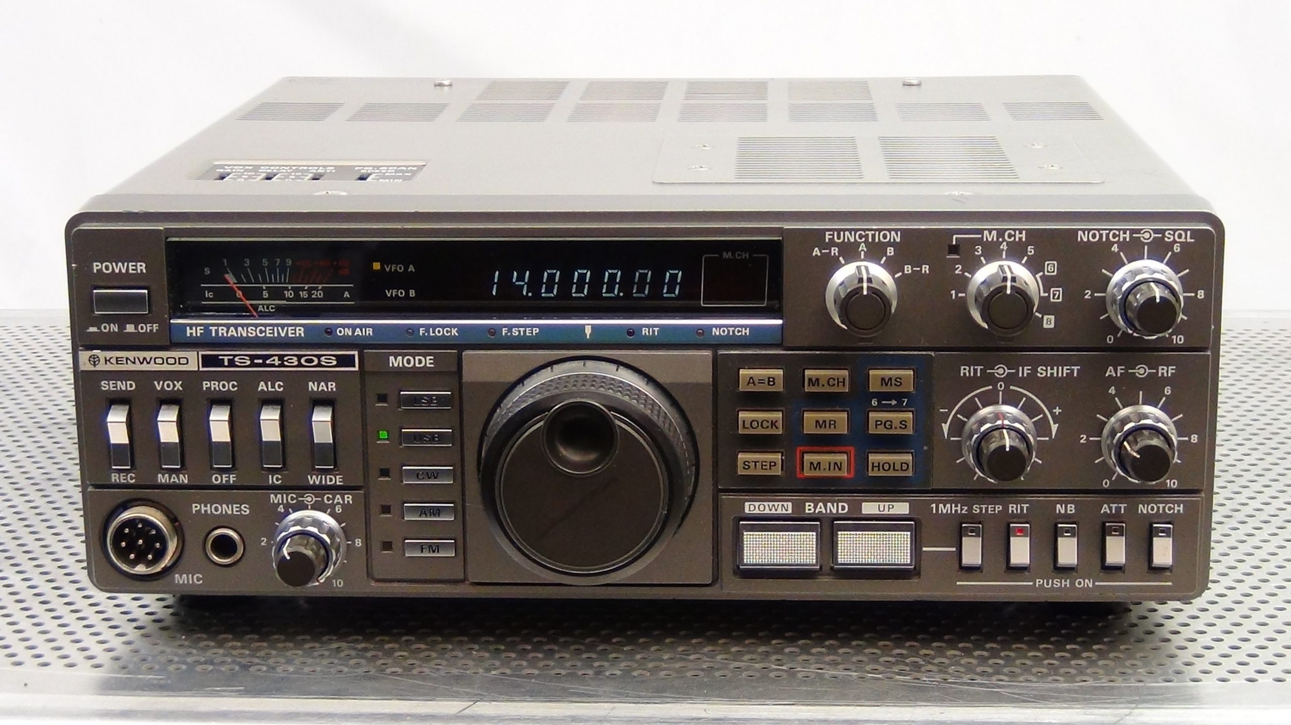 Kenwood TS430s Transceiver – Jahnke Electronics