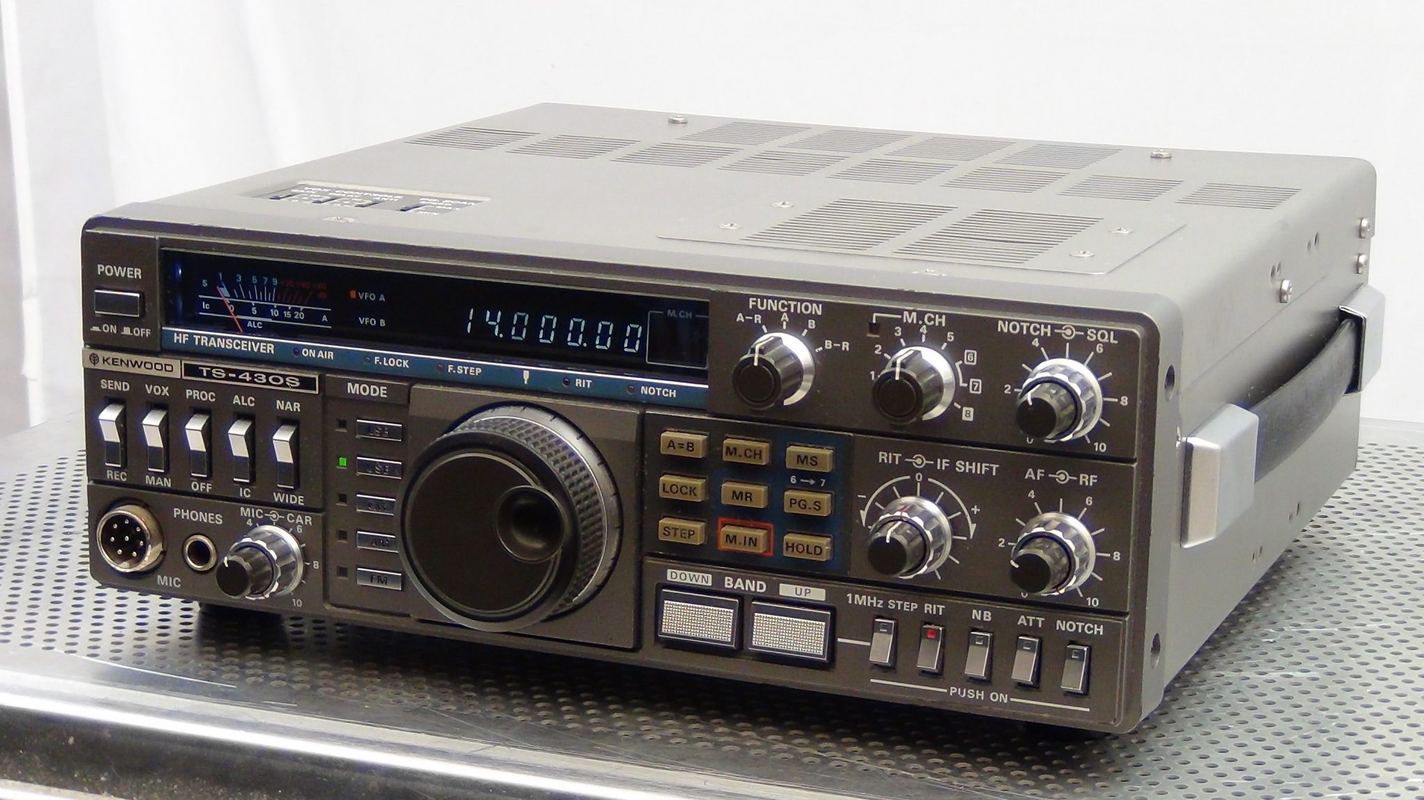 Kenwood TS430s Transceiver – Jahnke Electronics