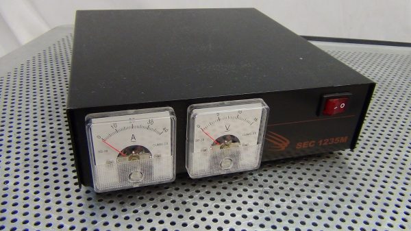 Samlex SEC1225 Power Supply