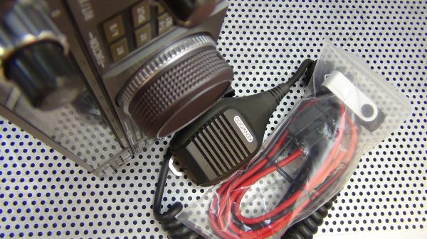 Kenwood TS440SAT Transceiver #4 - Image 4