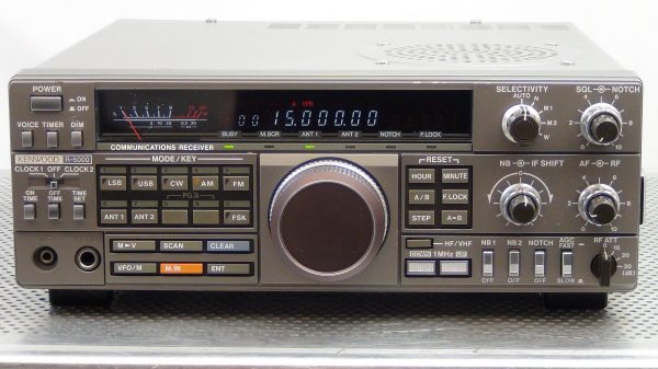Kenwood R-5000 Receiver - Extremely Nice !! - Image 2