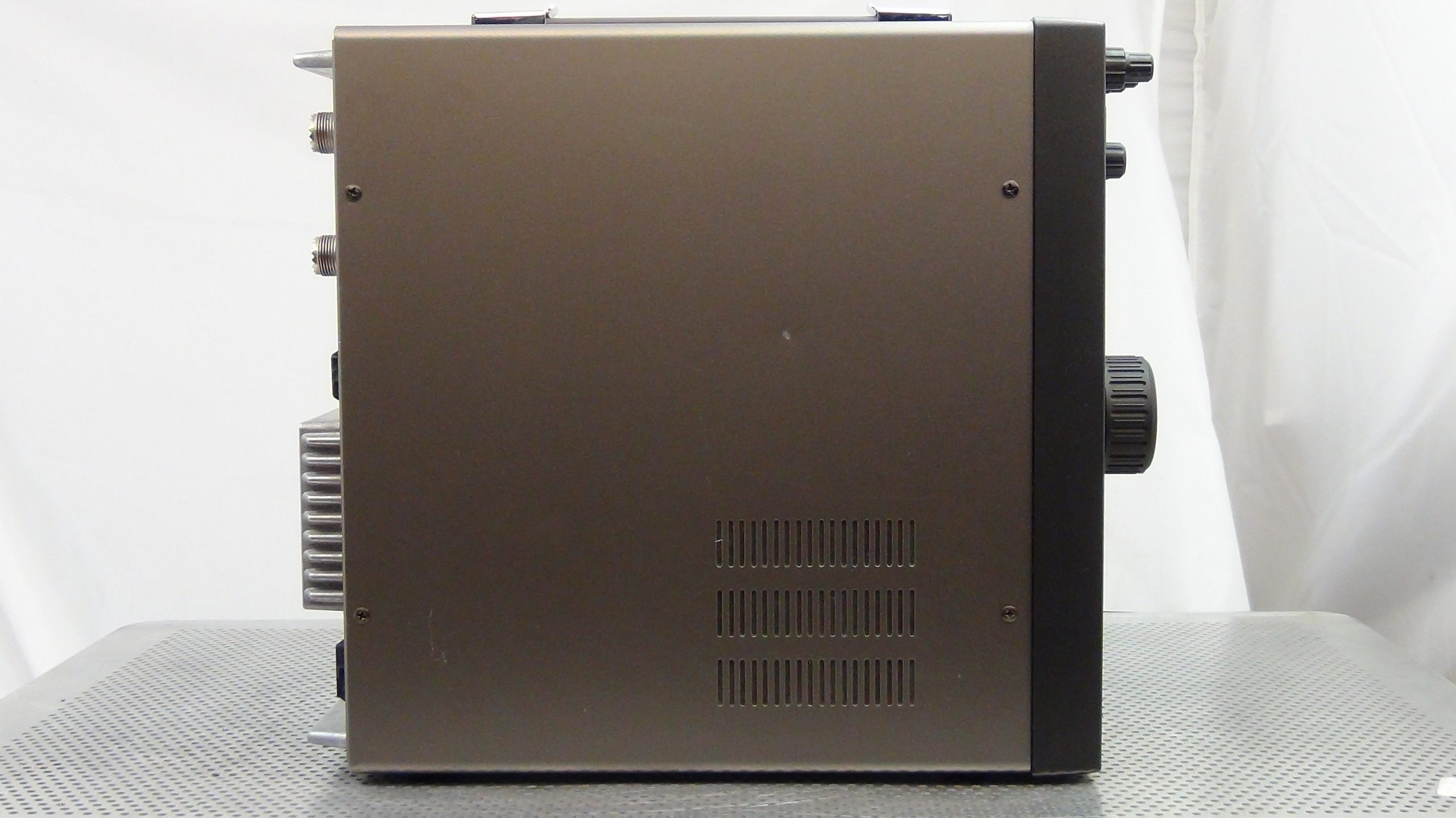 Kenwood TS-570D Transceiver - Image 4