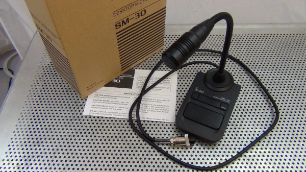 Icom SM-30