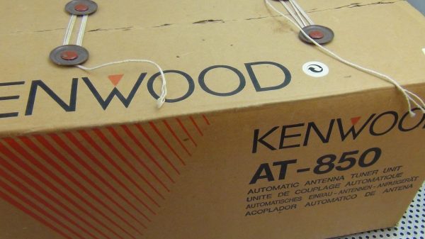 Kenwood AT-850 Antenna Tuner - Image 4