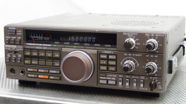 Kenwood R-5000 Receiver - Extremely Nice !!