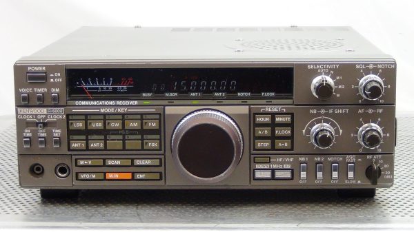 Kenwood R-5000 Receiver - Excellent - Image 6