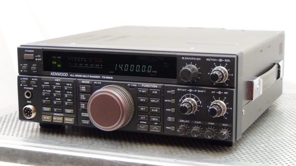 Kenwood TS-690SAT Transceiver