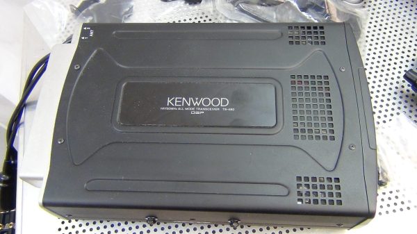 Kenwood TS-480HX Transceiver - Image 7