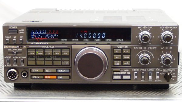 Kenwood TS440SAT Transceiver - Image 2