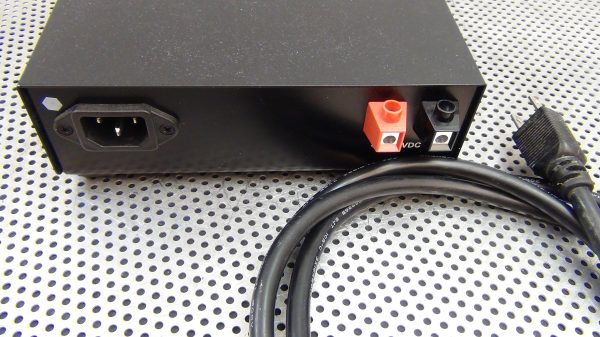 Samlex SEC1235 Power Supply - Image 2