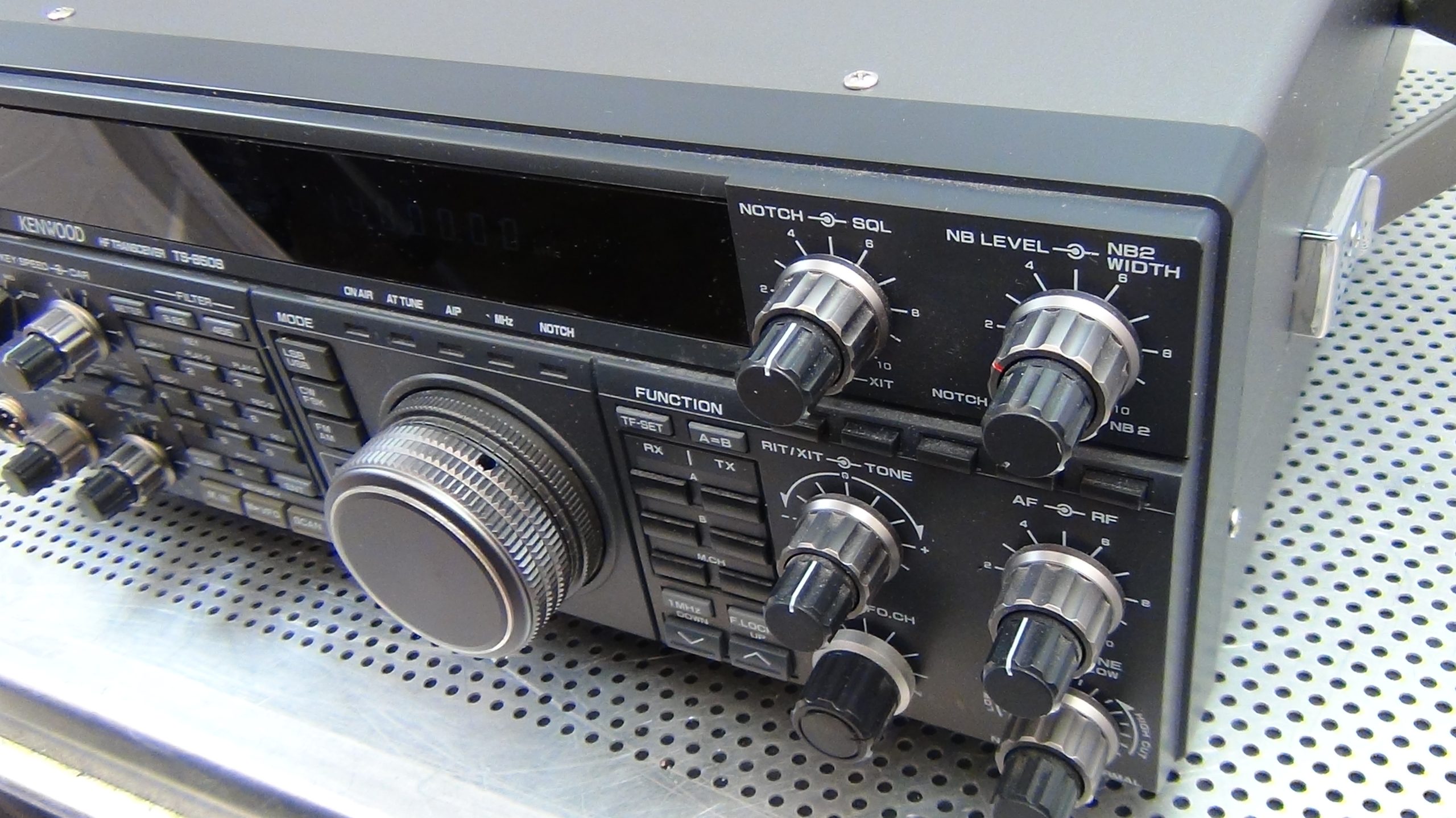 Kenwood TS-850SAT Transceiver #4 - Image 13